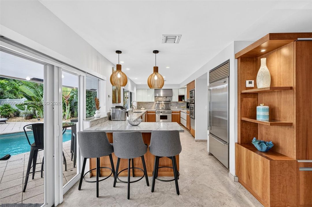 For Rent: $10,000 (5 beds, 3 baths, 2948 Square Feet)