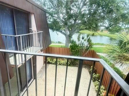VIEW TO COURTYARD & LAKE