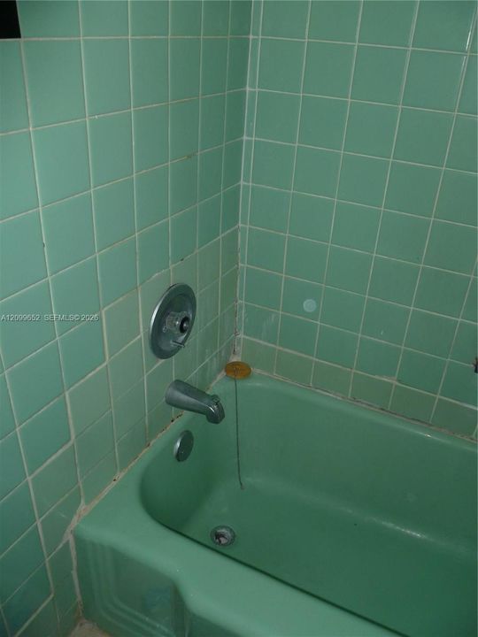 В аренду: $2,400 (2 спален, 1 ванн, 884 Квадратных фут)