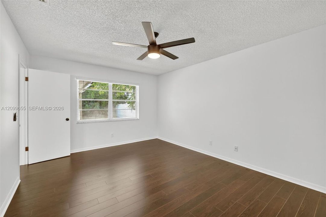 В аренду: $2,800 (3 спален, 2 ванн, 1730 Квадратных фут)