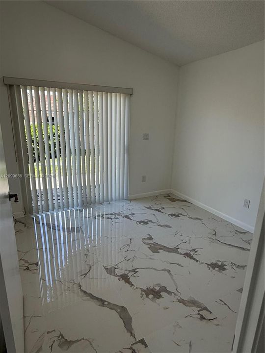 В аренду: $2,500 (2 спален, 2 ванн, 848 Квадратных фут)