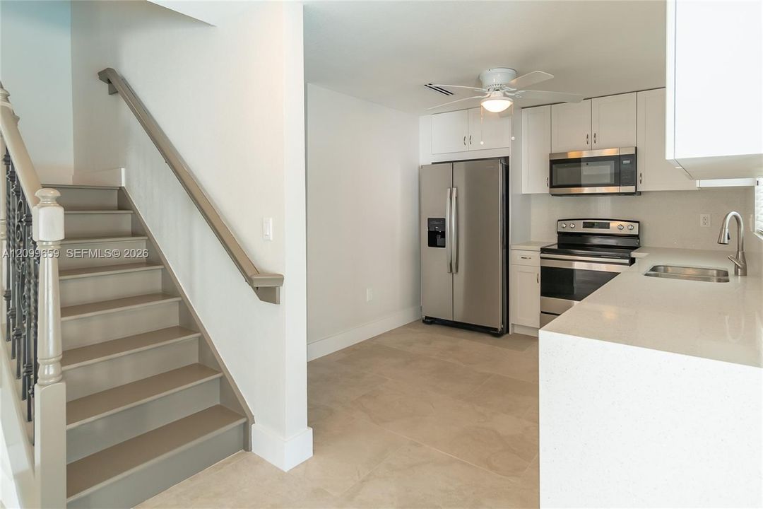 В аренду: $4,695 (3 спален, 2 ванн, 2068 Квадратных фут)