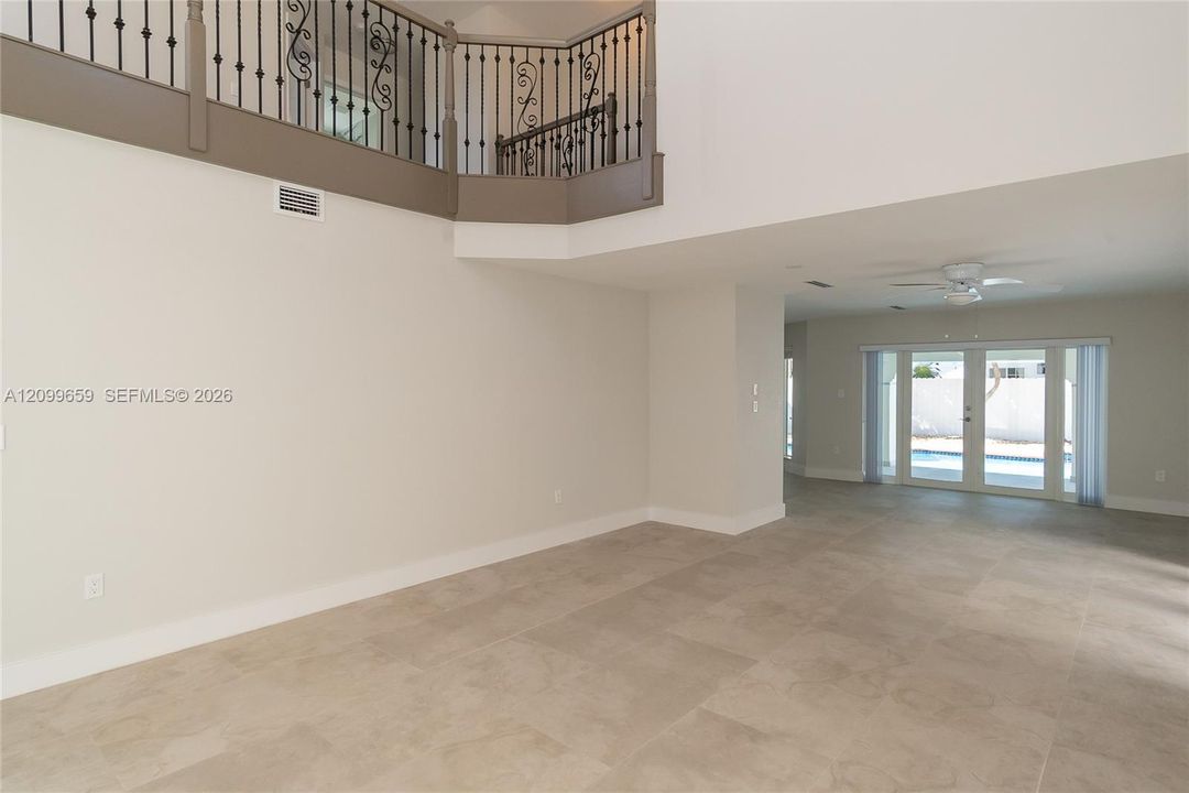 В аренду: $4,695 (3 спален, 2 ванн, 2068 Квадратных фут)