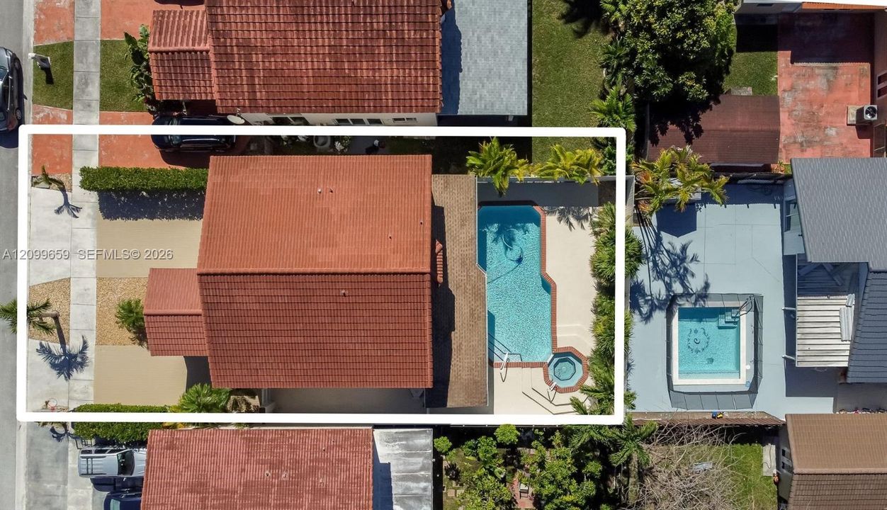 В аренду: $4,695 (3 спален, 2 ванн, 2068 Квадратных фут)