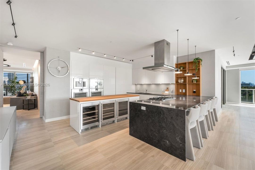 В аренду: $55,000 (4 спален, 4 ванн, 4204 Квадратных фут)