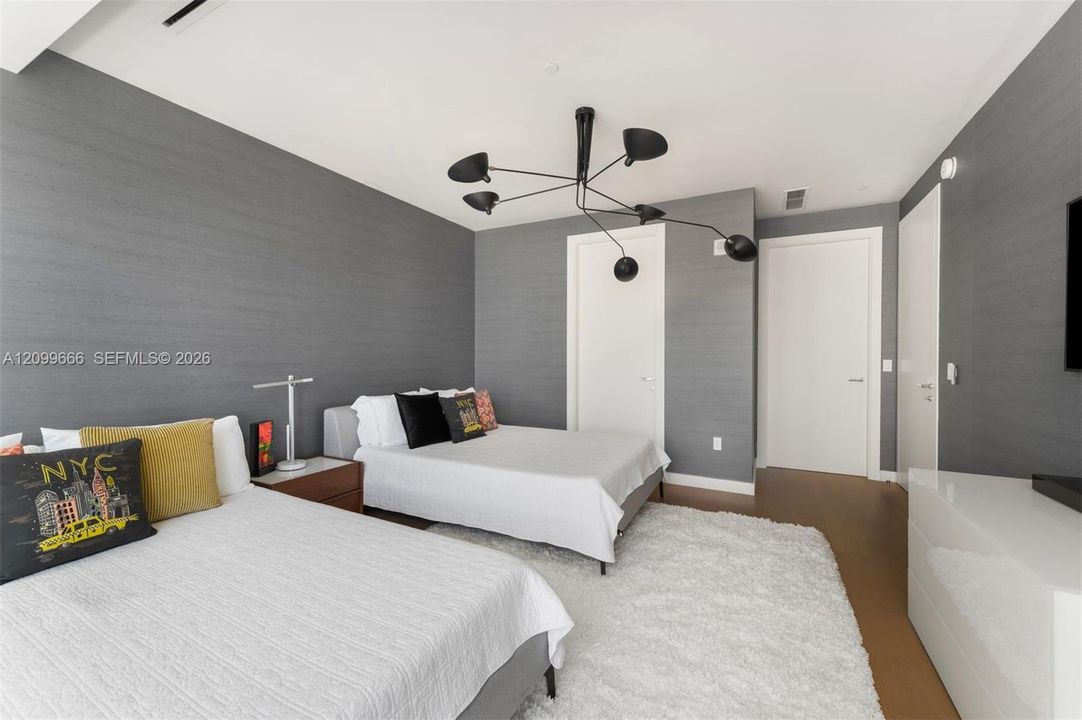 В аренду: $55,000 (4 спален, 4 ванн, 4204 Квадратных фут)