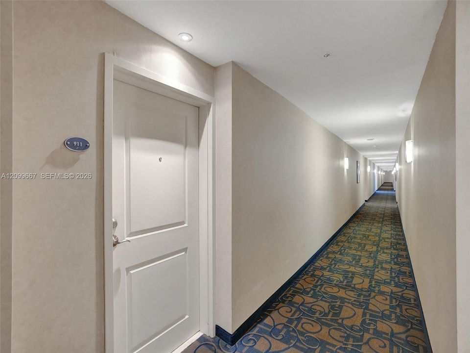 В аренду: $3,300 (2 спален, 2 ванн, 1251 Квадратных фут)