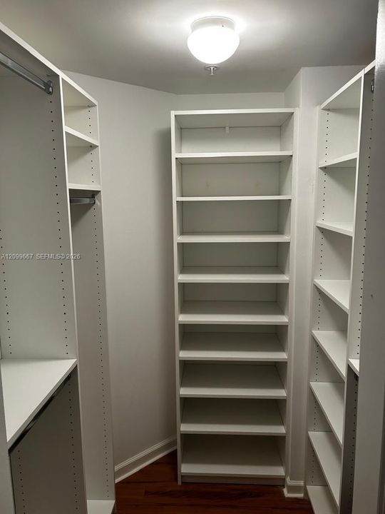 В аренду: $3,300 (2 спален, 2 ванн, 1251 Квадратных фут)