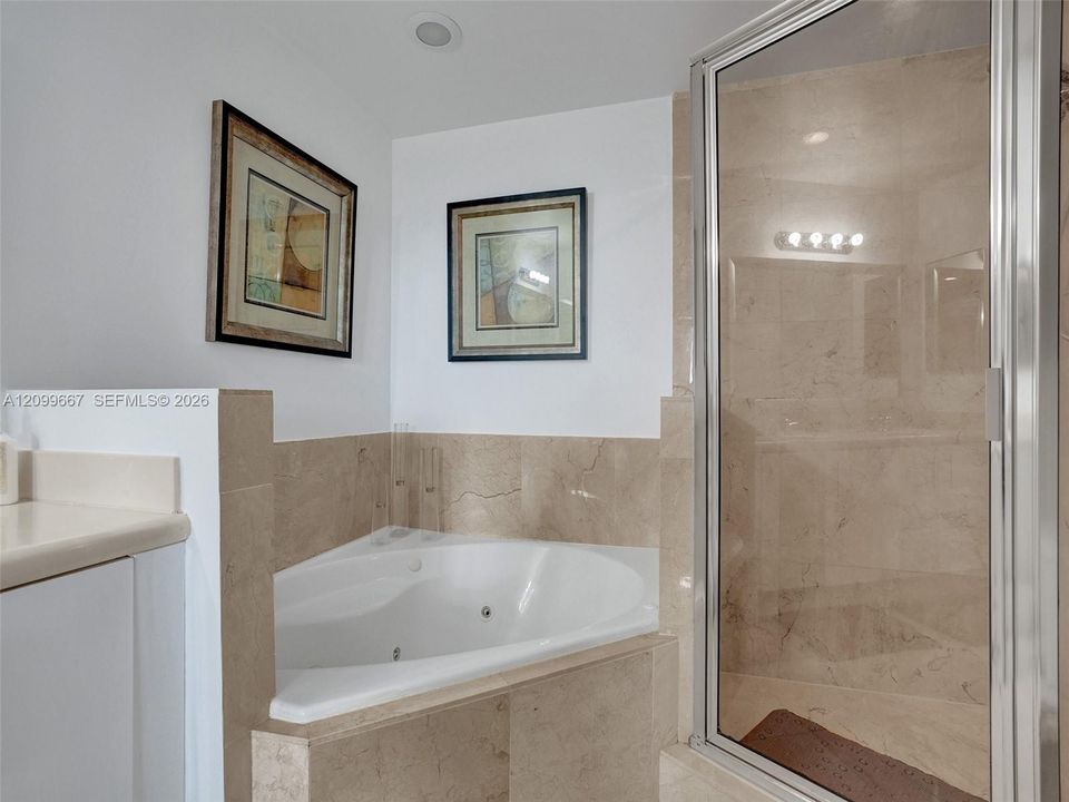 В аренду: $3,300 (2 спален, 2 ванн, 1251 Квадратных фут)
