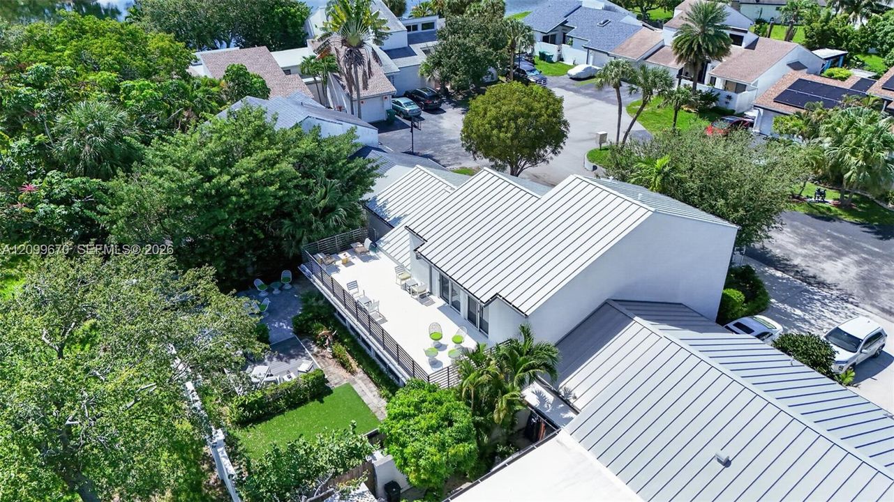 En Venta: $800,000 (4 camas, 2 baños, 2699 Pies cuadrados)