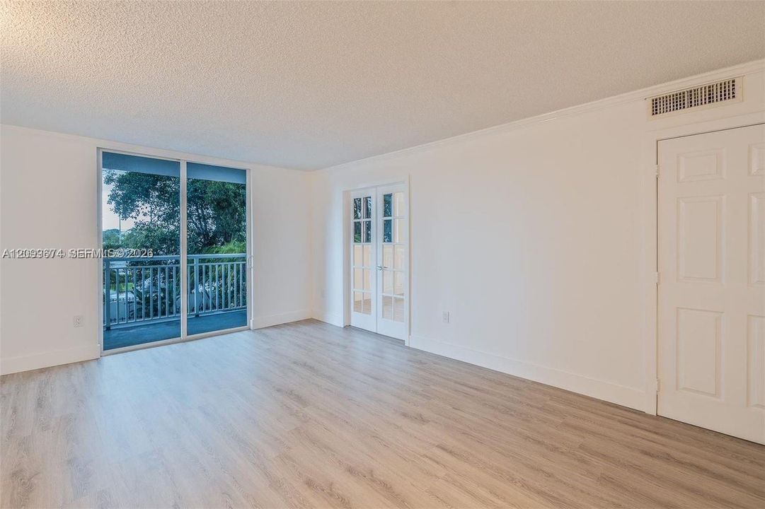 For Rent: $2,200 (2 beds, 2 baths, 760 Square Feet)