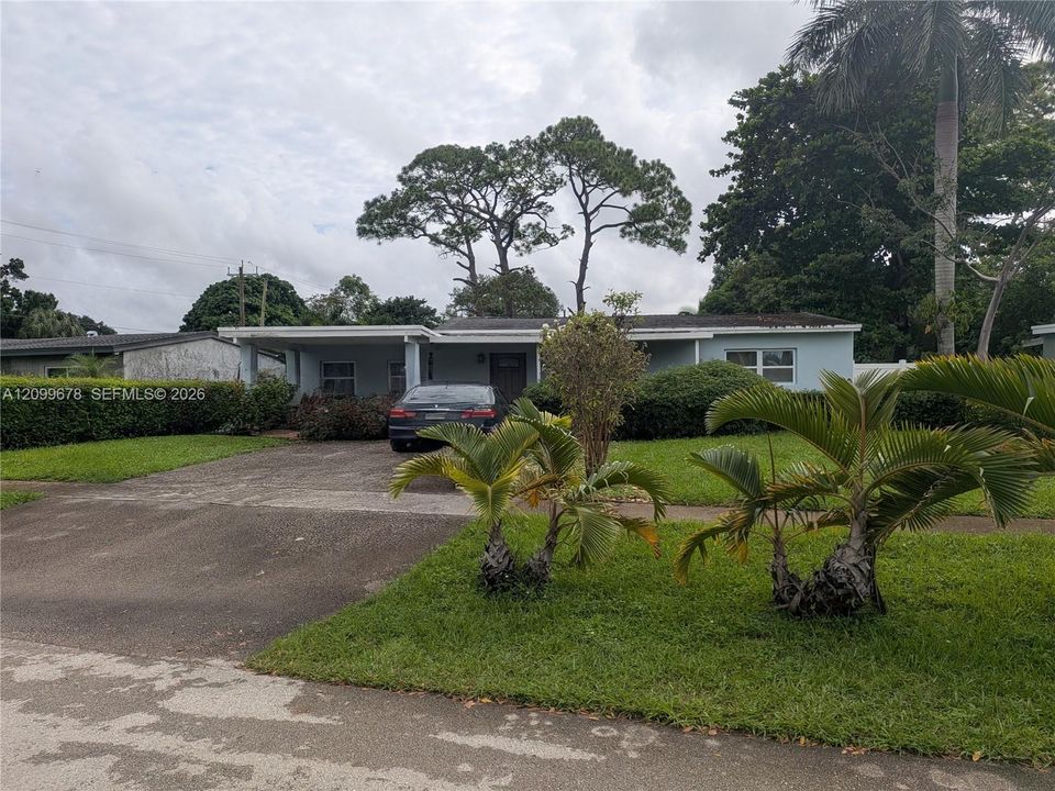 : $375,000 (4 beds, 2 baths, 1582 Square Feet)
