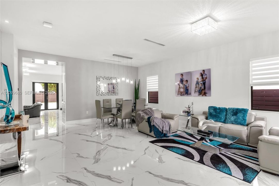 На продажу: $1,175,000 (3 спален, 2 ванн, 2196 Квадратных фут)