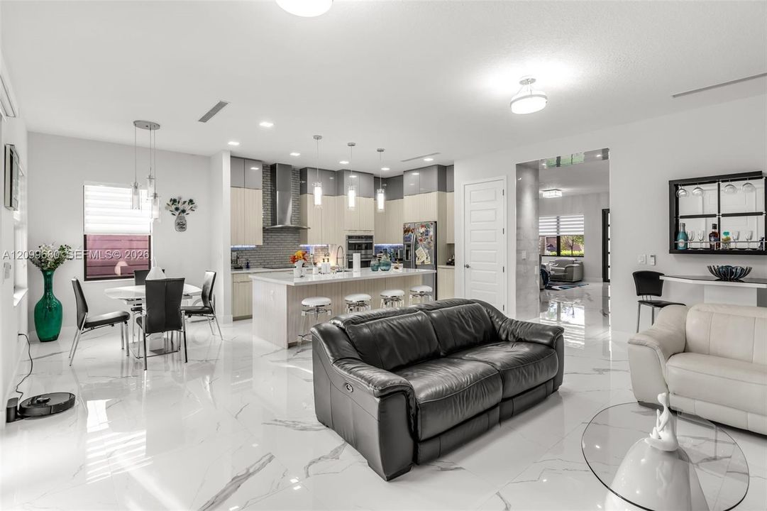 На продажу: $1,175,000 (3 спален, 2 ванн, 2196 Квадратных фут)