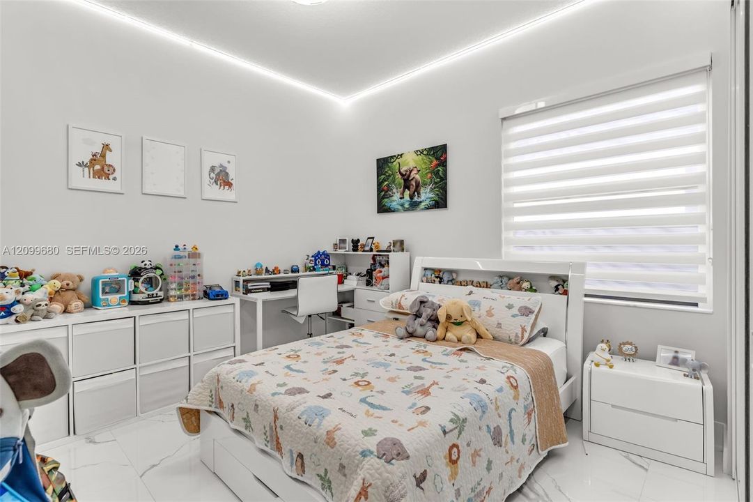 На продажу: $1,175,000 (3 спален, 2 ванн, 2196 Квадратных фут)