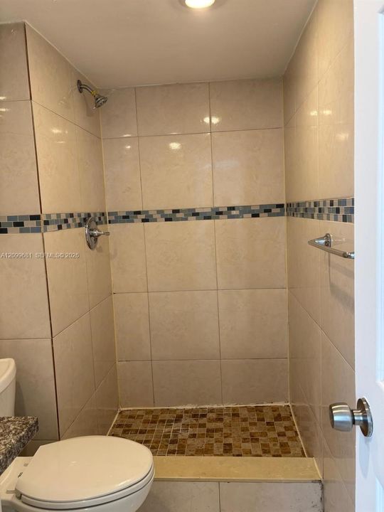 В аренду: $1,800 (2 спален, 2 ванн, 1036 Квадратных фут)