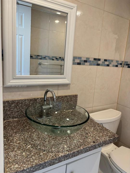 В аренду: $1,800 (2 спален, 2 ванн, 1036 Квадратных фут)