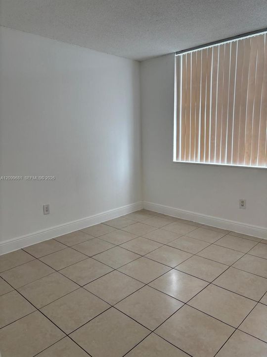 В аренду: $1,800 (2 спален, 2 ванн, 1036 Квадратных фут)