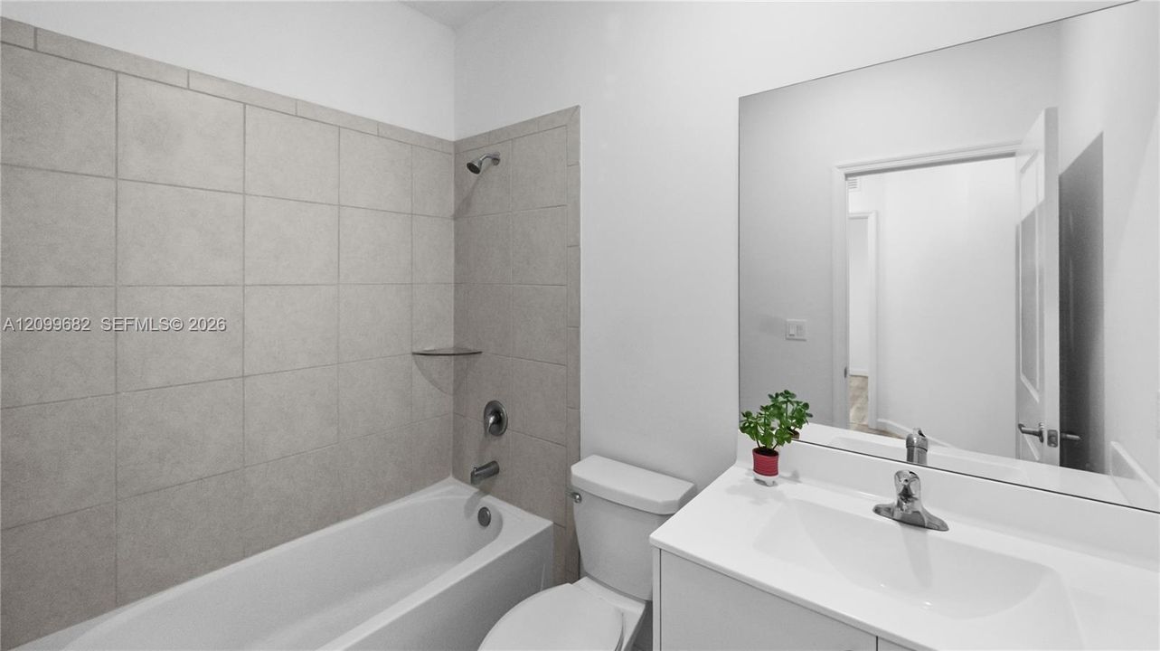 2nd Bathroom