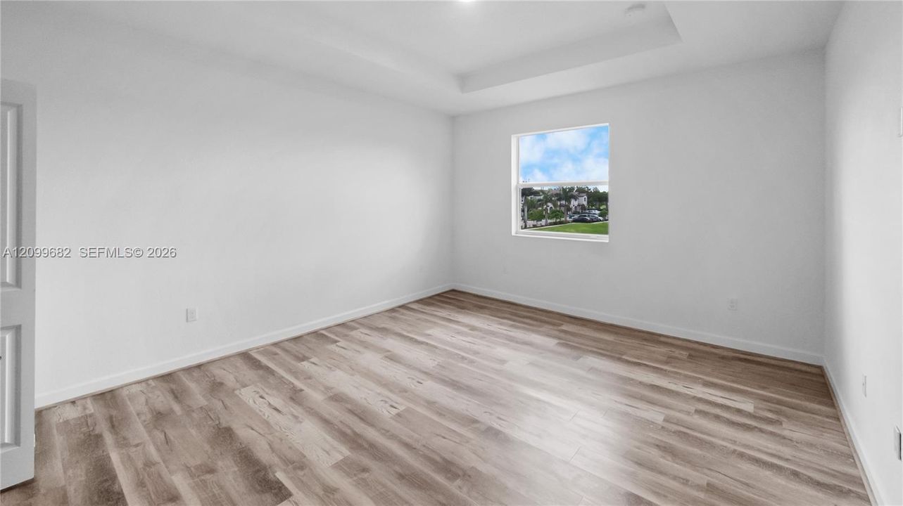 2nd Bedroom