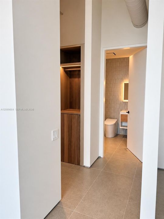 For Rent: $15,000 (3 beds, 2 baths, 2557 Square Feet)