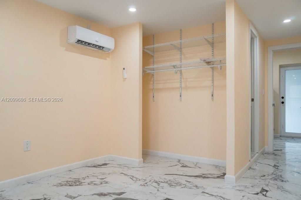 На продажу: $550,000 (4 спален, 2 ванн, 1333 Квадратных фут)