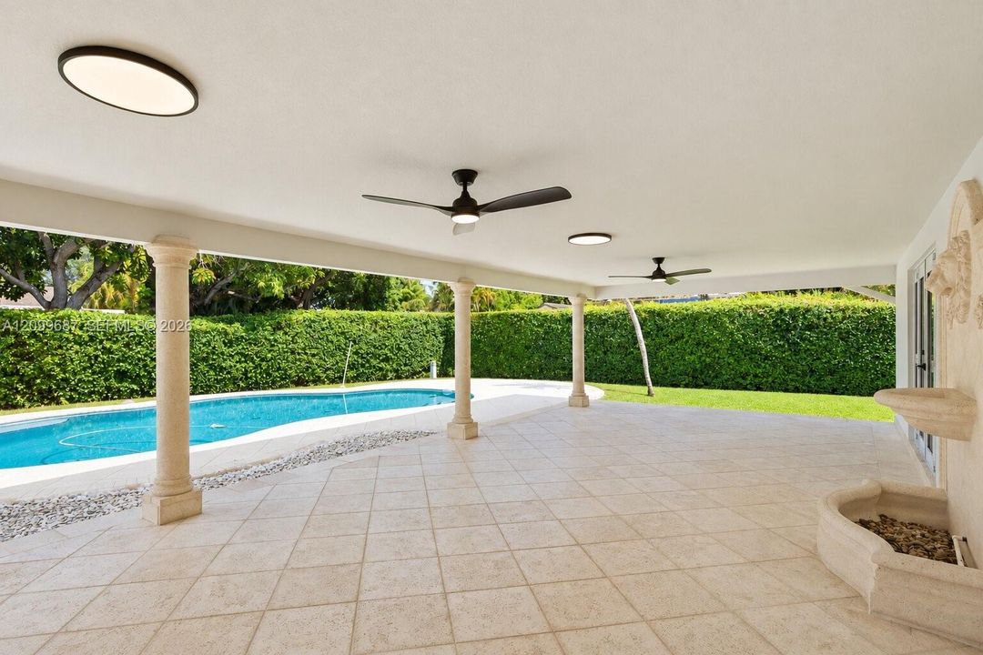 En Venta: $1,198,000 (3 camas, 2 baños, 1771 Pies cuadrados)