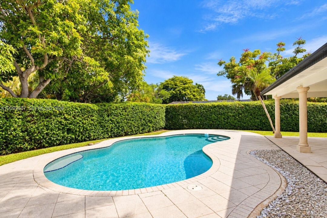 En Venta: $1,198,000 (3 camas, 2 baños, 1771 Pies cuadrados)