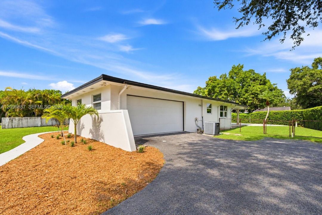 En Venta: $1,198,000 (3 camas, 2 baños, 1771 Pies cuadrados)