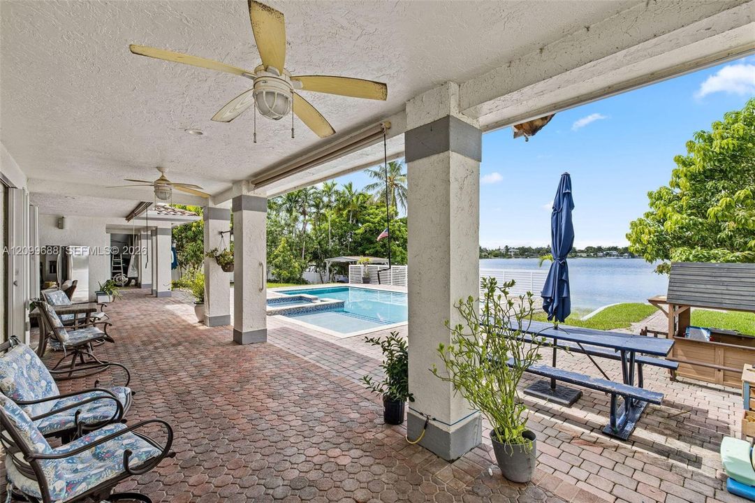 For Sale: $1,800,000 (4 beds, 3 baths, 3151 Square Feet)