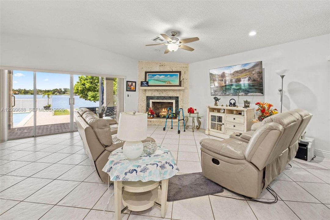 For Sale: $1,800,000 (4 beds, 3 baths, 3151 Square Feet)