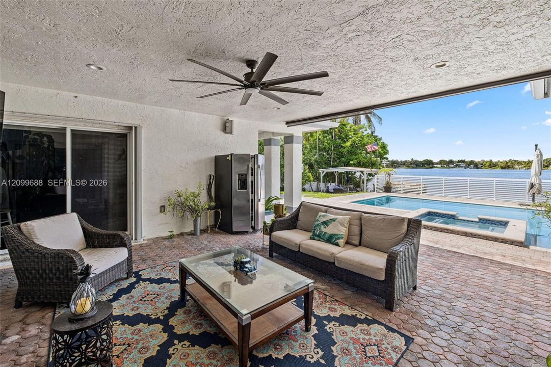 For Sale: $1,800,000 (4 beds, 3 baths, 3151 Square Feet)