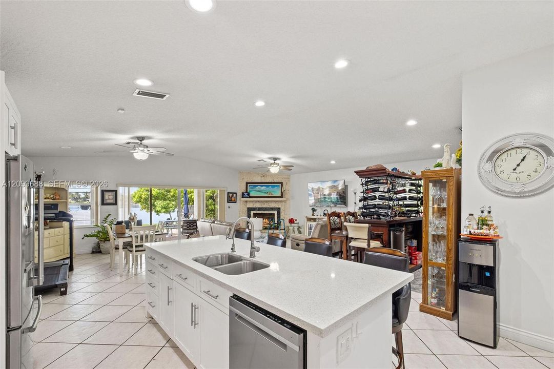 For Sale: $1,800,000 (4 beds, 3 baths, 3151 Square Feet)