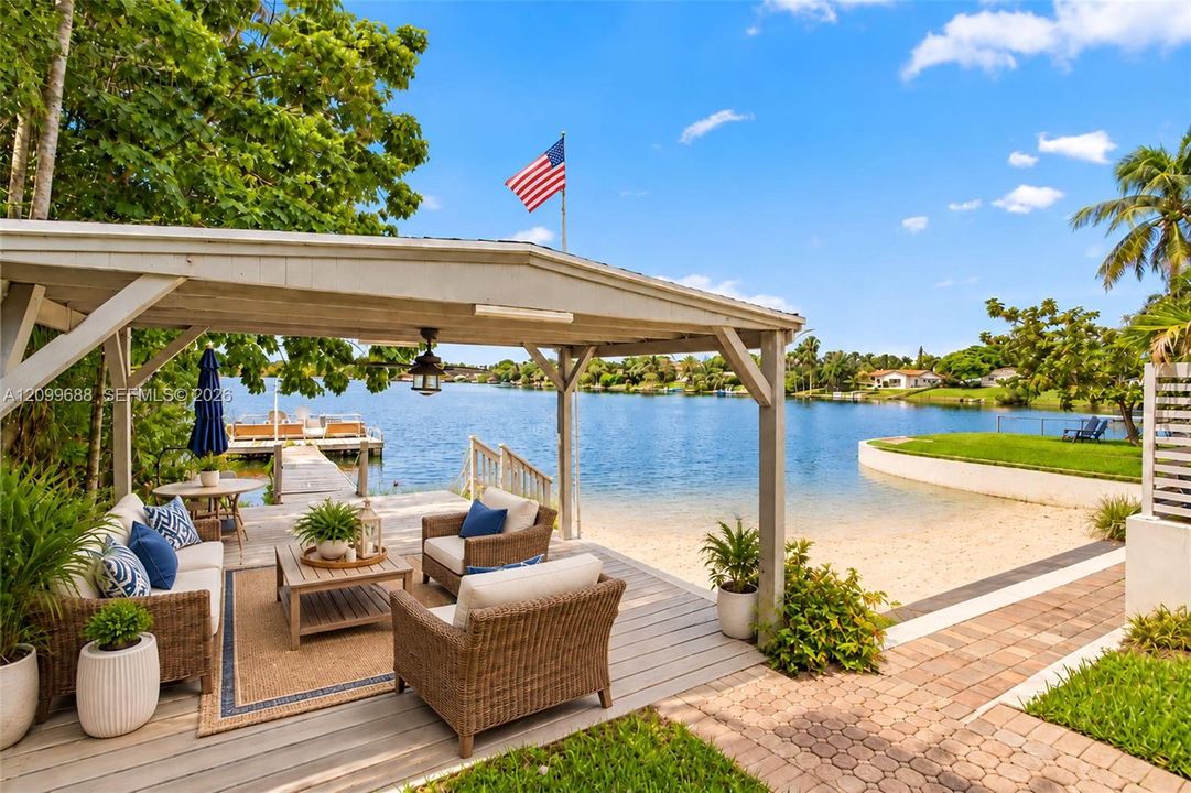 For Sale: $1,800,000 (4 beds, 3 baths, 3151 Square Feet)