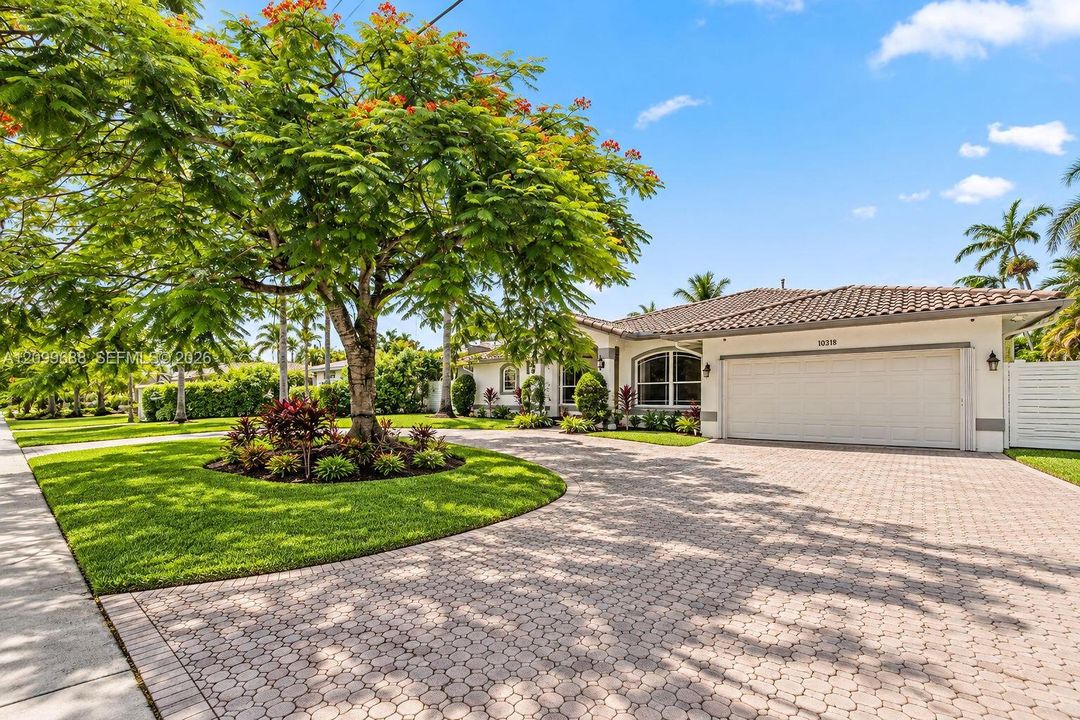 For Sale: $1,800,000 (4 beds, 3 baths, 3151 Square Feet)