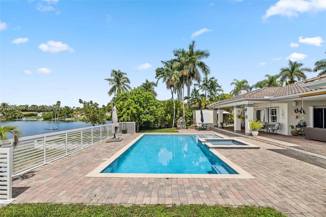 For Sale: $1,800,000 (4 beds, 3 baths, 3151 Square Feet)