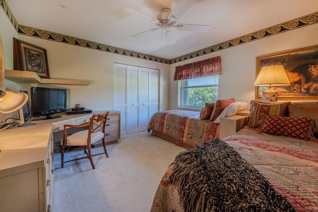 2nd bedroom