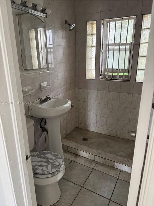 En Renta: $2,000 (2 camas, 1 baños, 1610 Pies cuadrados)