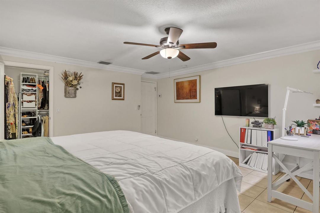 main bed 1 to closet 15862 121st Terrace