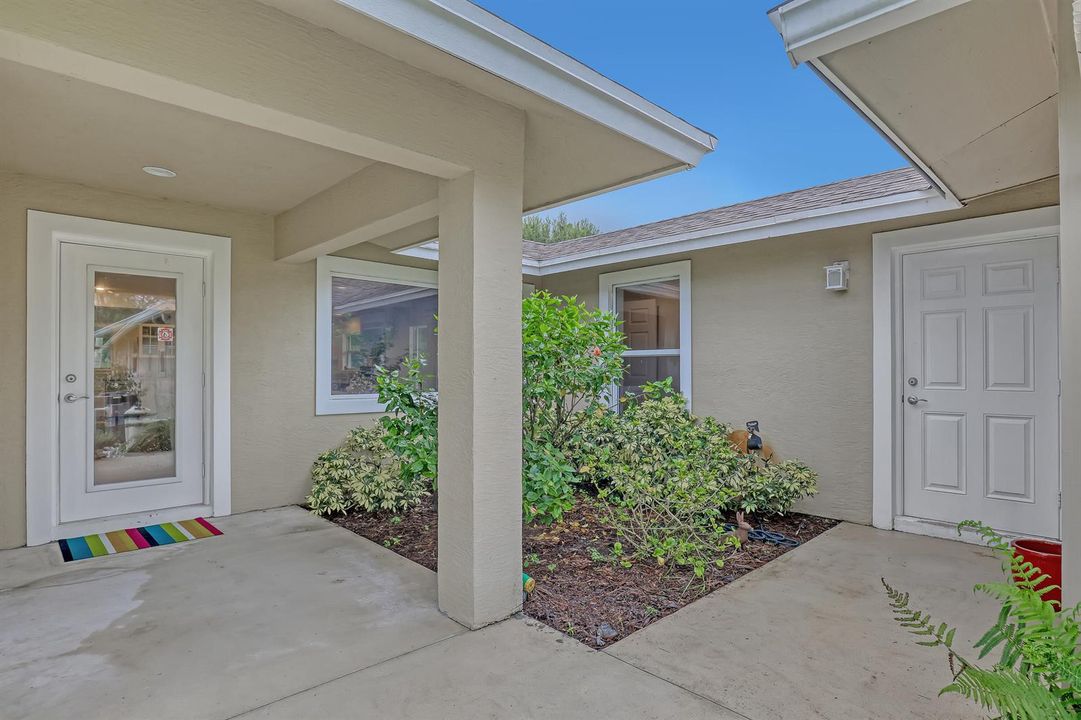 guest front 15862 121st Terrace (44)