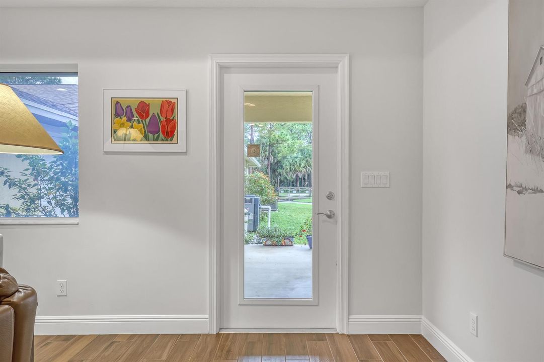 guest foyer 15862 121st Terrace (46)