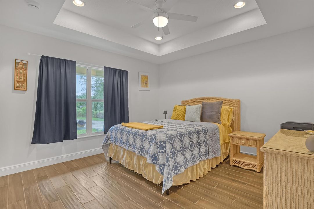guest bed 2 15862 121st Terrace (66)