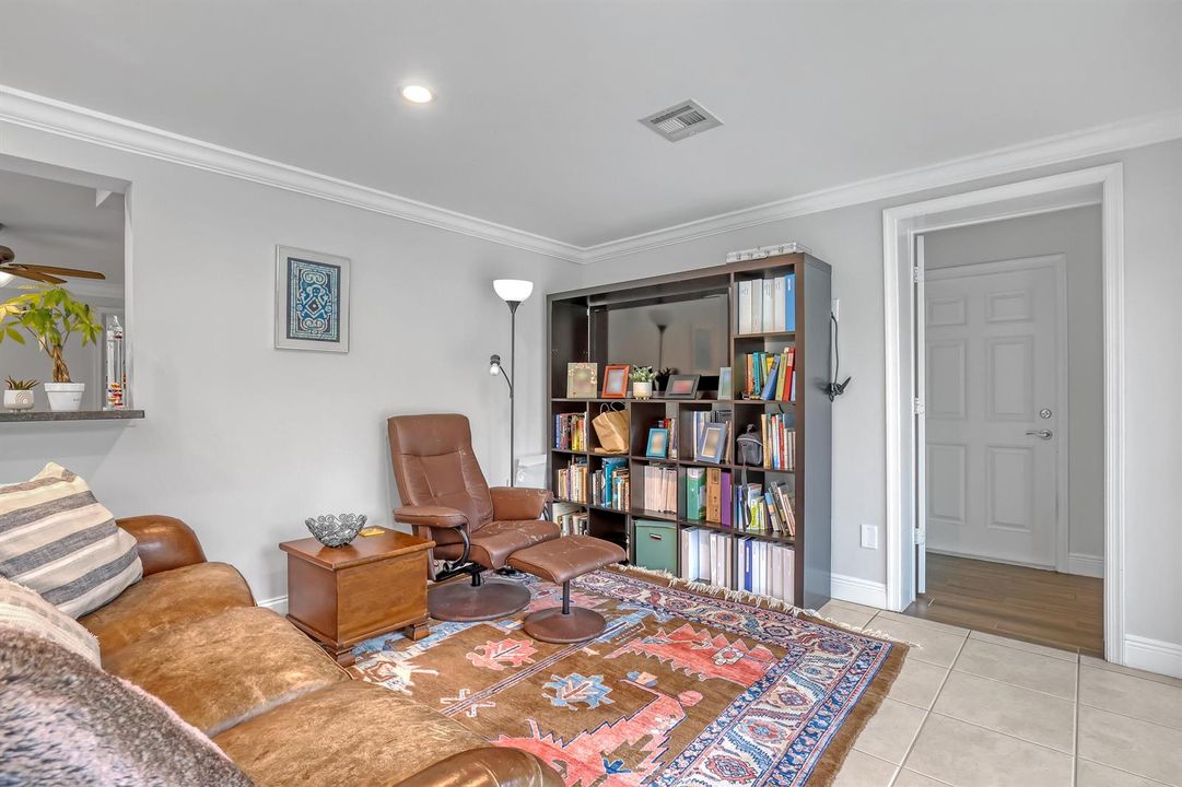 family reading 2 15862 121st Terrace (23