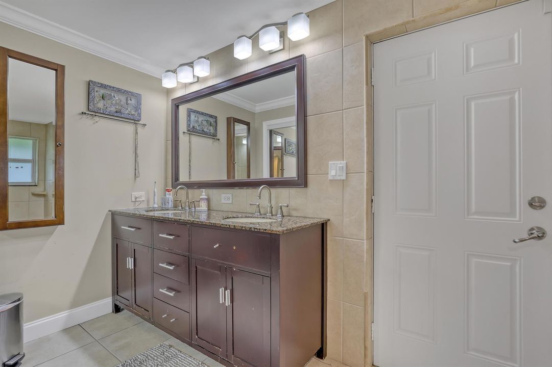 main bath 1 vanity 15862 121st Terrace (