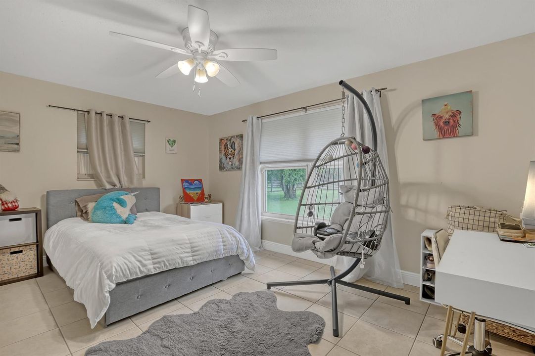main bed 2 15862 121st Terrace (38)