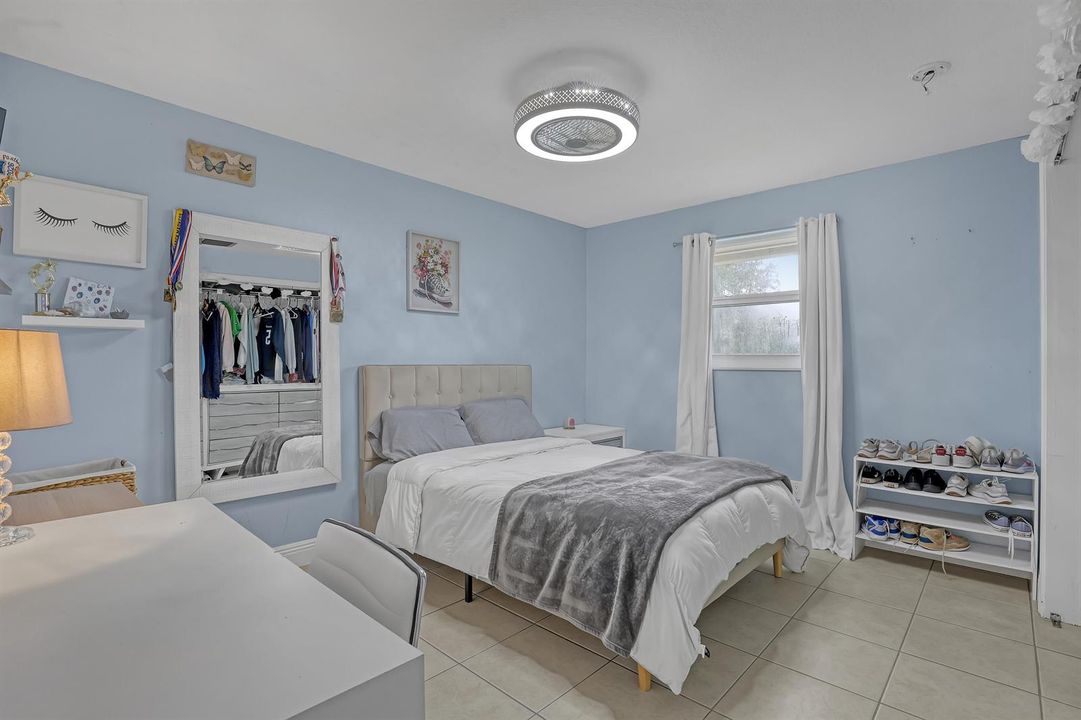 main bed 3 15862 121st Terrace (31)