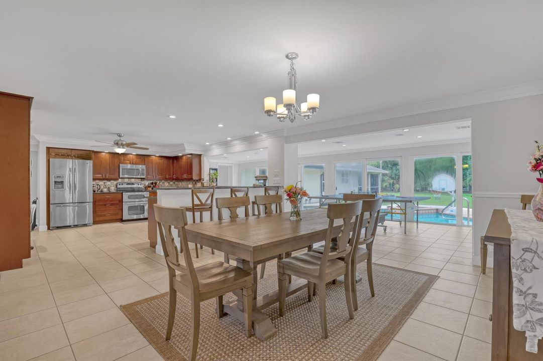 dining to kitchen 15862 121st Terrace (1