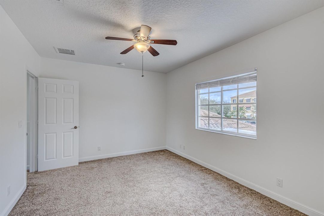 Guest bedroom