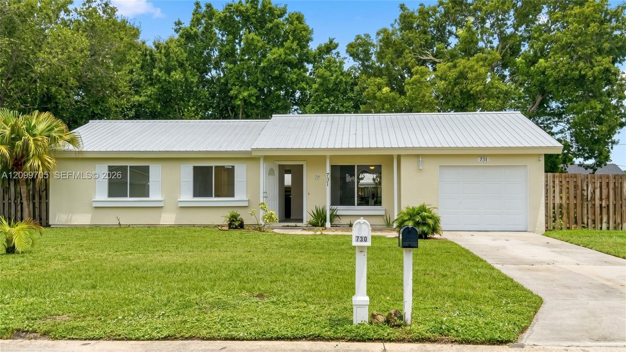 For Rent: $2,050 (3 beds, 2 baths, 1320 Square Feet)