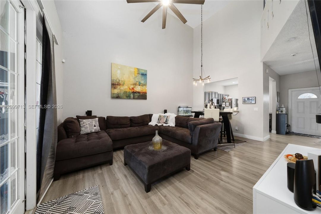 En Venta: $310,000 (3 camas, 2 baños, 0 Pies cuadrados)
